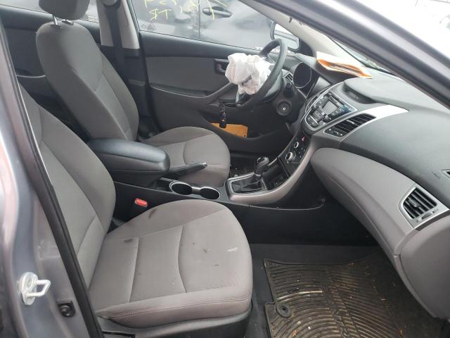 Photo 4 VIN: 5NPDH4AE1GH736860 - HYUNDAI ELANTRA SE 