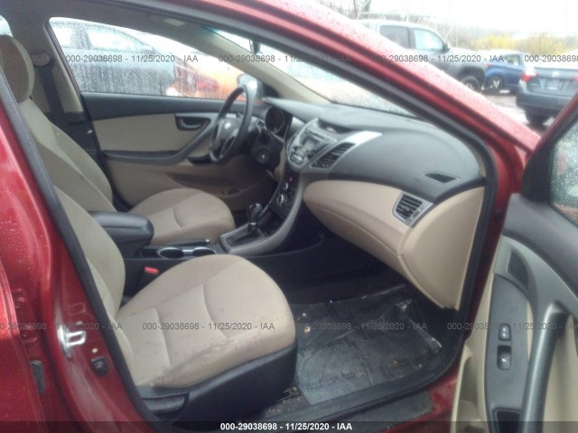 Photo 4 VIN: 5NPDH4AE1GH744229 - HYUNDAI ELANTRA 