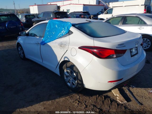 Photo 2 VIN: 5NPDH4AE1GH744294 - HYUNDAI ELANTRA 