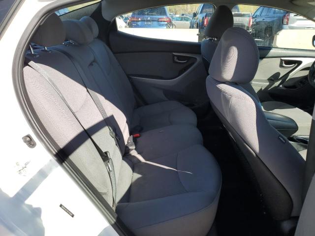 Photo 9 VIN: 5NPDH4AE1GH745560 - HYUNDAI ELANTRA 