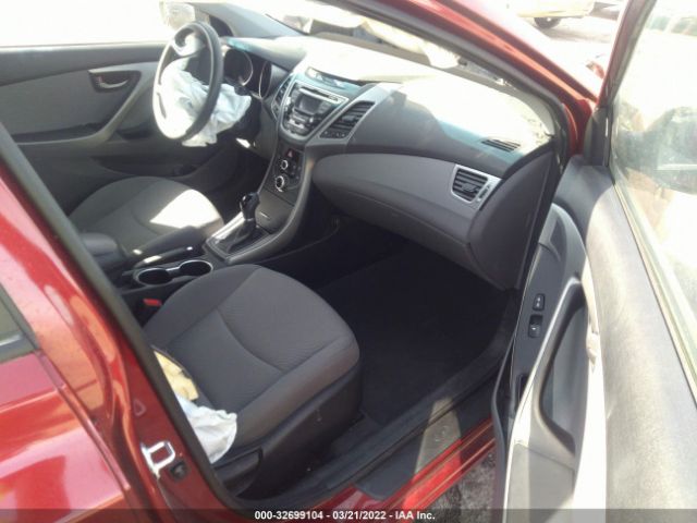 Photo 4 VIN: 5NPDH4AE1GH746482 - HYUNDAI ELANTRA 