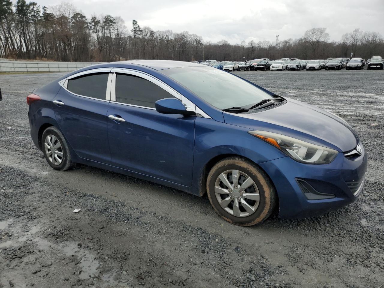 Photo 3 VIN: 5NPDH4AE1GH749348 - HYUNDAI ELANTRA 