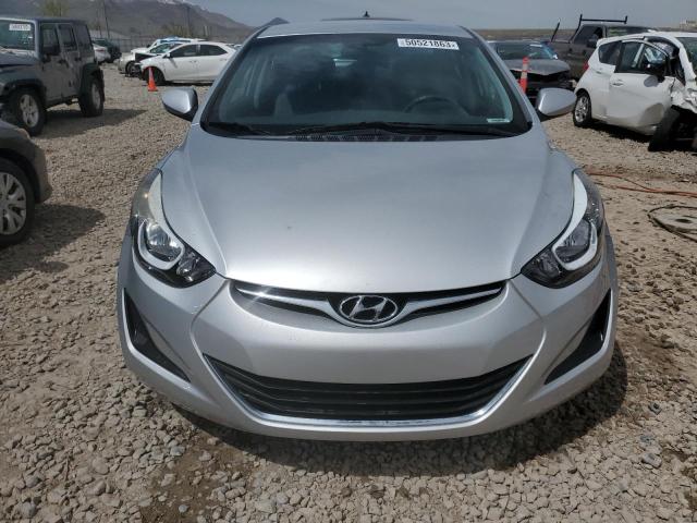 Photo 4 VIN: 5NPDH4AE1GH753240 - HYUNDAI ELANTRA SE 