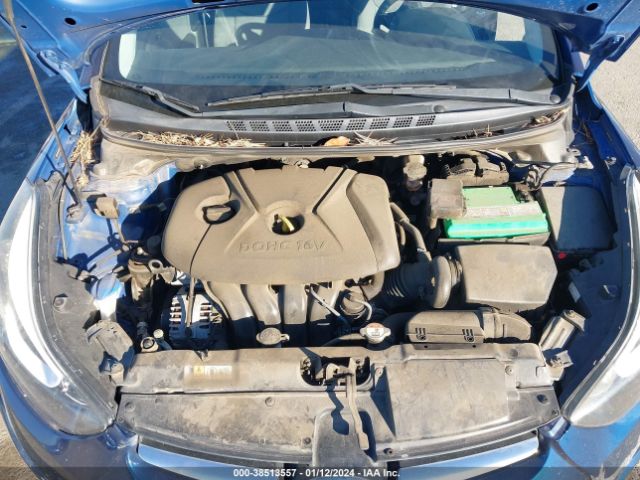 Photo 9 VIN: 5NPDH4AE1GH758292 - HYUNDAI ELANTRA 