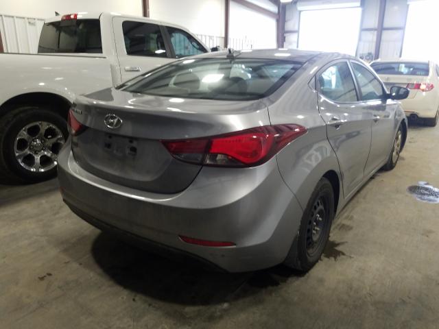 Photo 3 VIN: 5NPDH4AE1GH758793 - HYUNDAI ELANTRA SE 