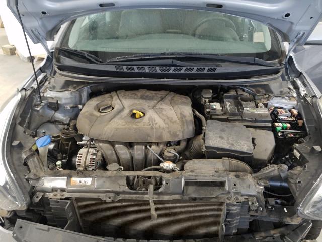 Photo 6 VIN: 5NPDH4AE1GH758793 - HYUNDAI ELANTRA SE 