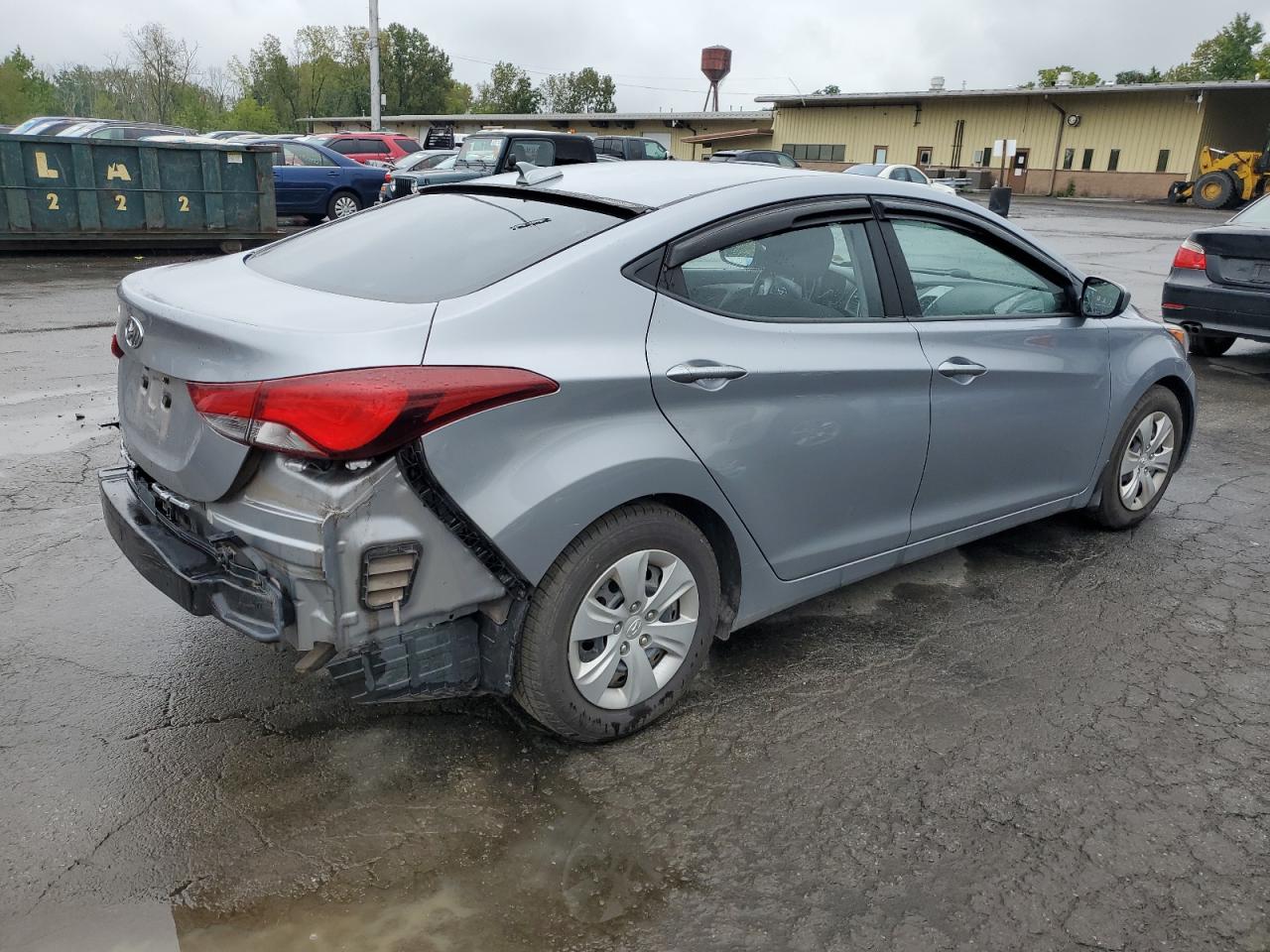 Photo 2 VIN: 5NPDH4AE1GH760365 - HYUNDAI ELANTRA 