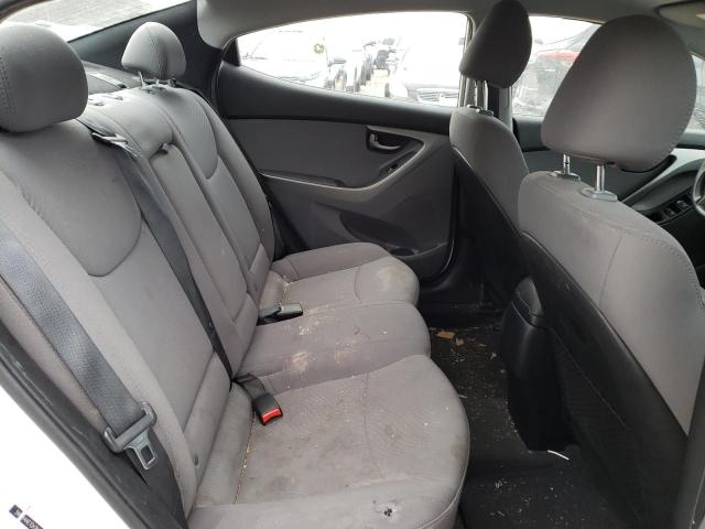 Photo 9 VIN: 5NPDH4AE1GH760947 - HYUNDAI ELANTRA SE 