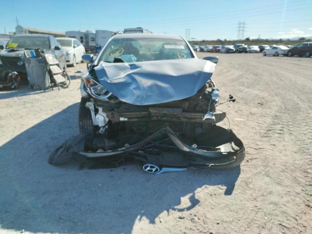 Photo 8 VIN: 5NPDH4AE1GH762200 - HYUNDAI ELANTRA SE 