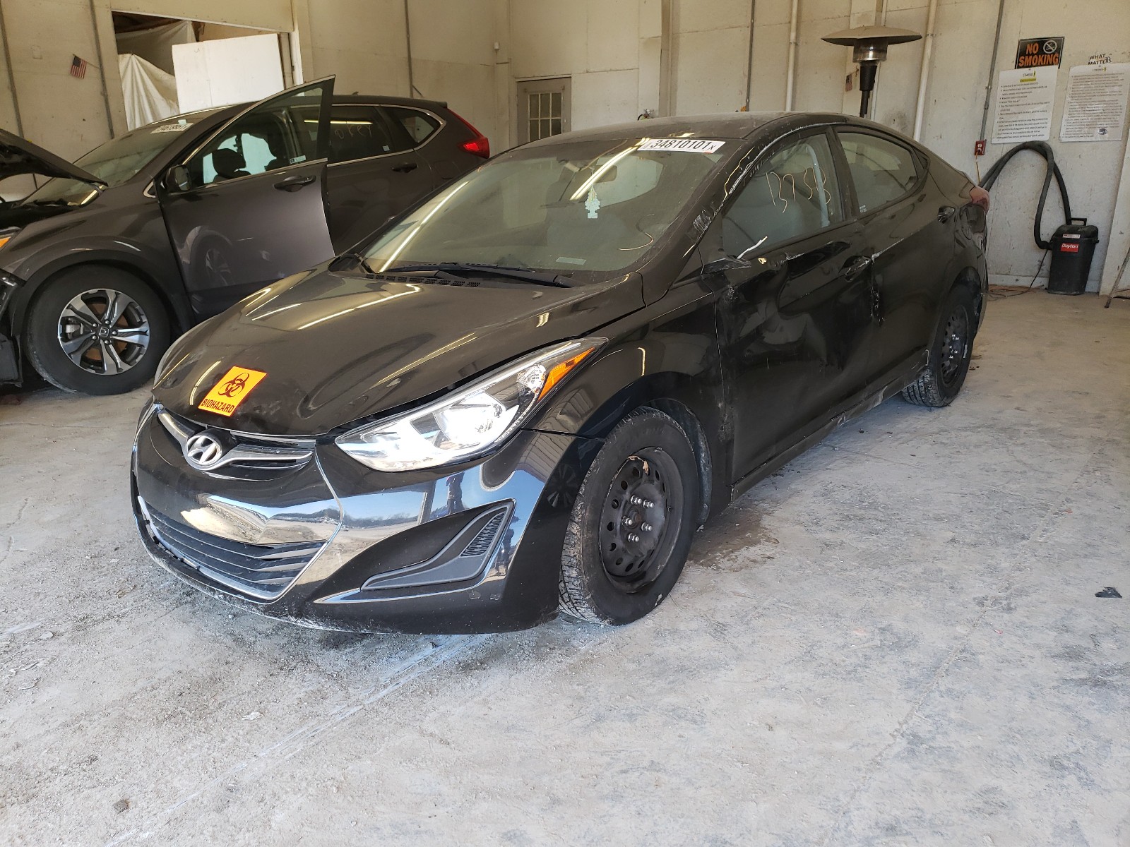 Photo 1 VIN: 5NPDH4AE1GH765534 - HYUNDAI ELANTRA SE 