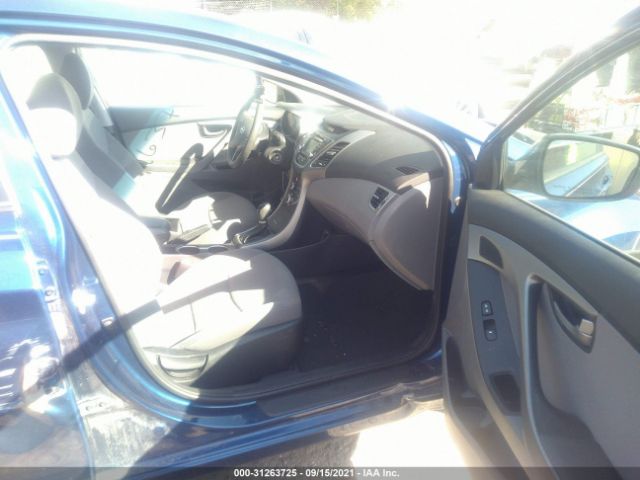 Photo 4 VIN: 5NPDH4AE1GH770152 - HYUNDAI ELANTRA 