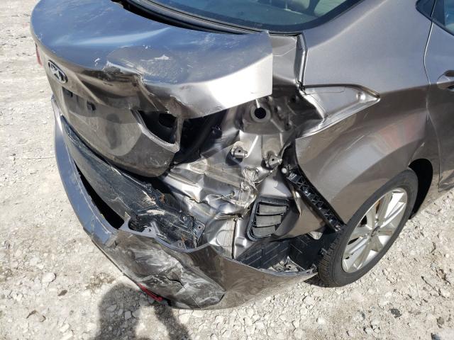 Photo 8 VIN: 5NPDH4AE1GH773231 - HYUNDAI ELANTRA SE 