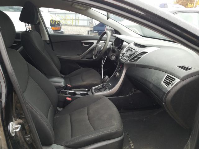 Photo 4 VIN: 5NPDH4AE1GH775707 - HYUNDAI ELANTRA SE 