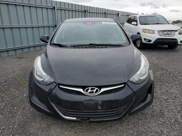 Photo 4 VIN: 5NPDH4AE1GH798100 - HYUNDAI ELANTRA SE 