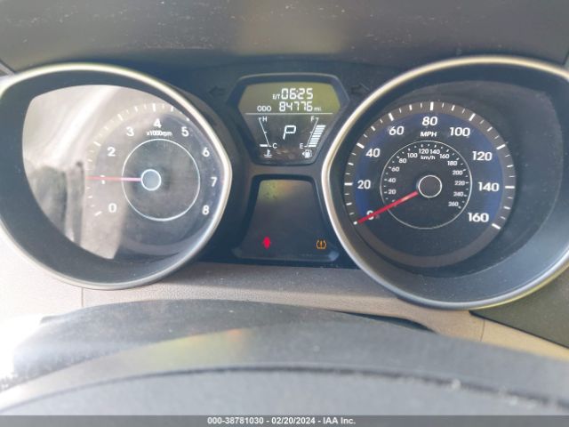 Photo 6 VIN: 5NPDH4AE2BH033891 - HYUNDAI ELANTRA 