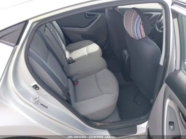 Photo 7 VIN: 5NPDH4AE2BH042896 - HYUNDAI ELANTRA 