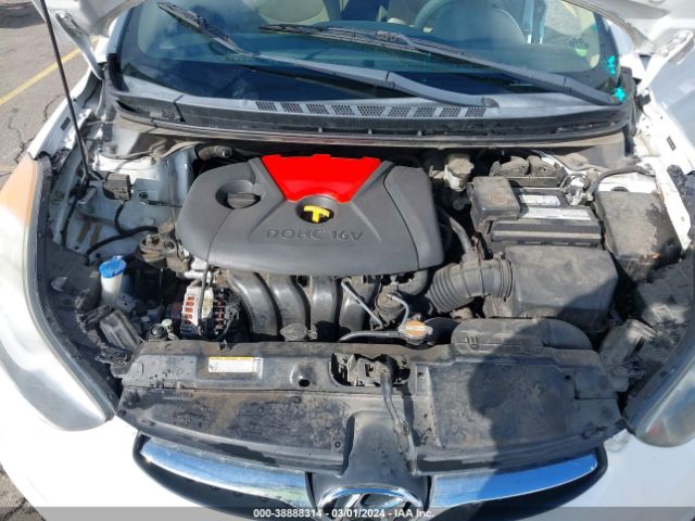 Photo 9 VIN: 5NPDH4AE2BH044583 - HYUNDAI ELANTRA 