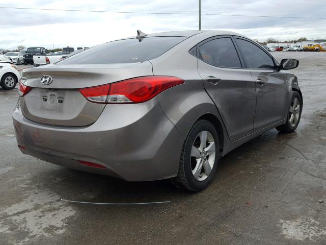 Photo 3 VIN: 5NPDH4AE2BH055261 - HYUNDAI ELANTRA GL 