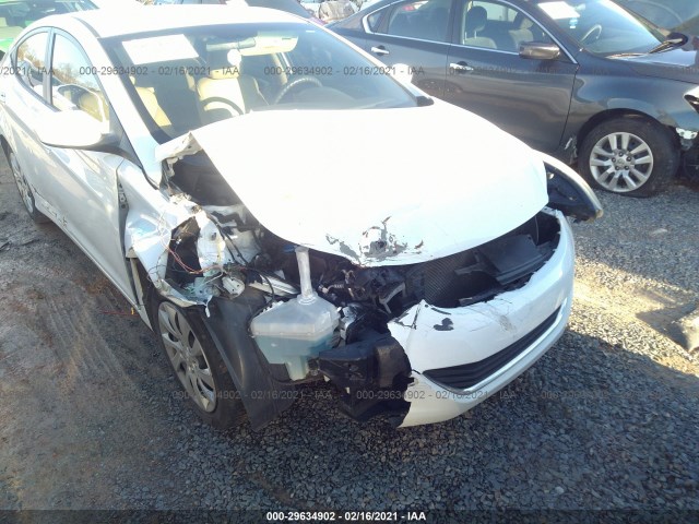 Photo 5 VIN: 5NPDH4AE2BH061156 - HYUNDAI ELANTRA 