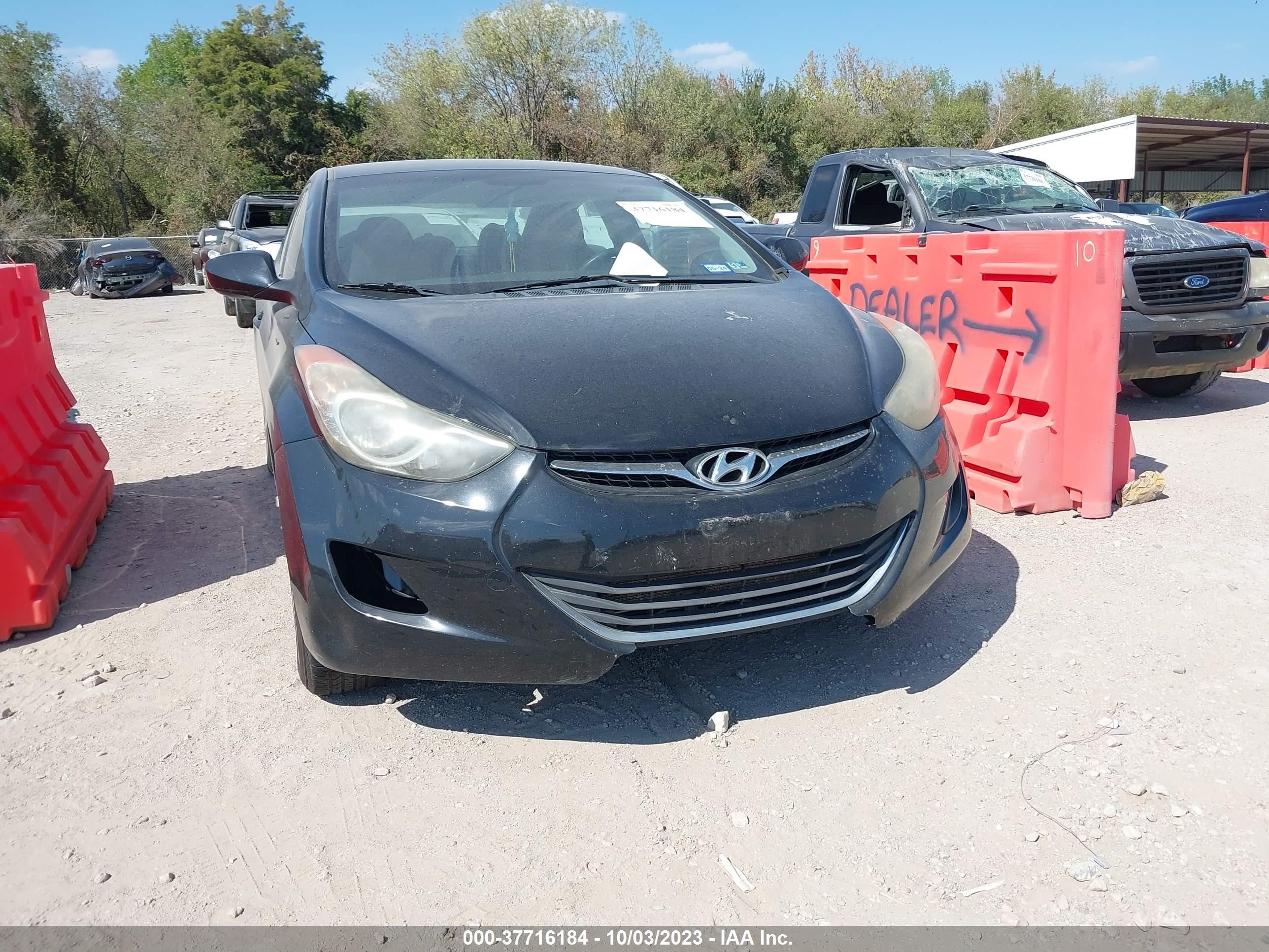 Photo 0 VIN: 5NPDH4AE2CH071557 - HYUNDAI ELANTRA 