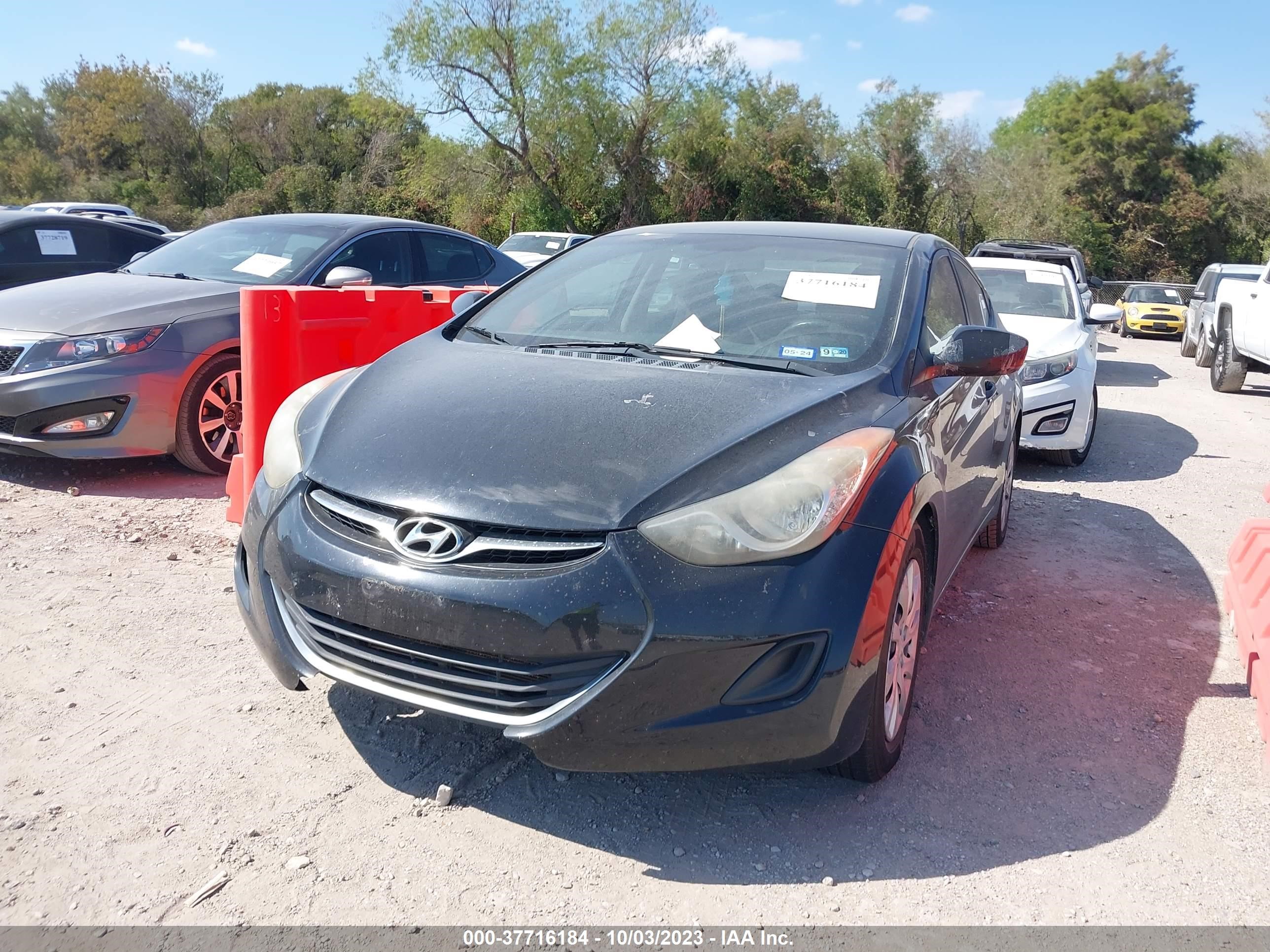 Photo 1 VIN: 5NPDH4AE2CH071557 - HYUNDAI ELANTRA 