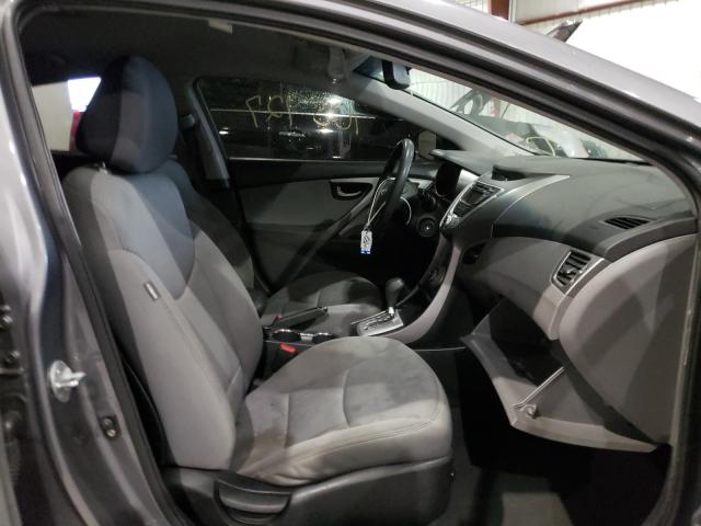 Photo 4 VIN: 5NPDH4AE2CH076824 - HYUNDAI ELANTRA GL 