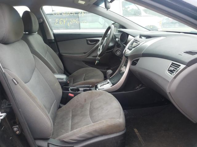 Photo 4 VIN: 5NPDH4AE2CH080016 - HYUNDAI ELANTRA GL 