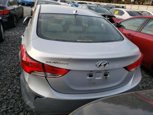 Photo 5 VIN: 5NPDH4AE2CH082204 - HYUNDAI ELANTRA GL 