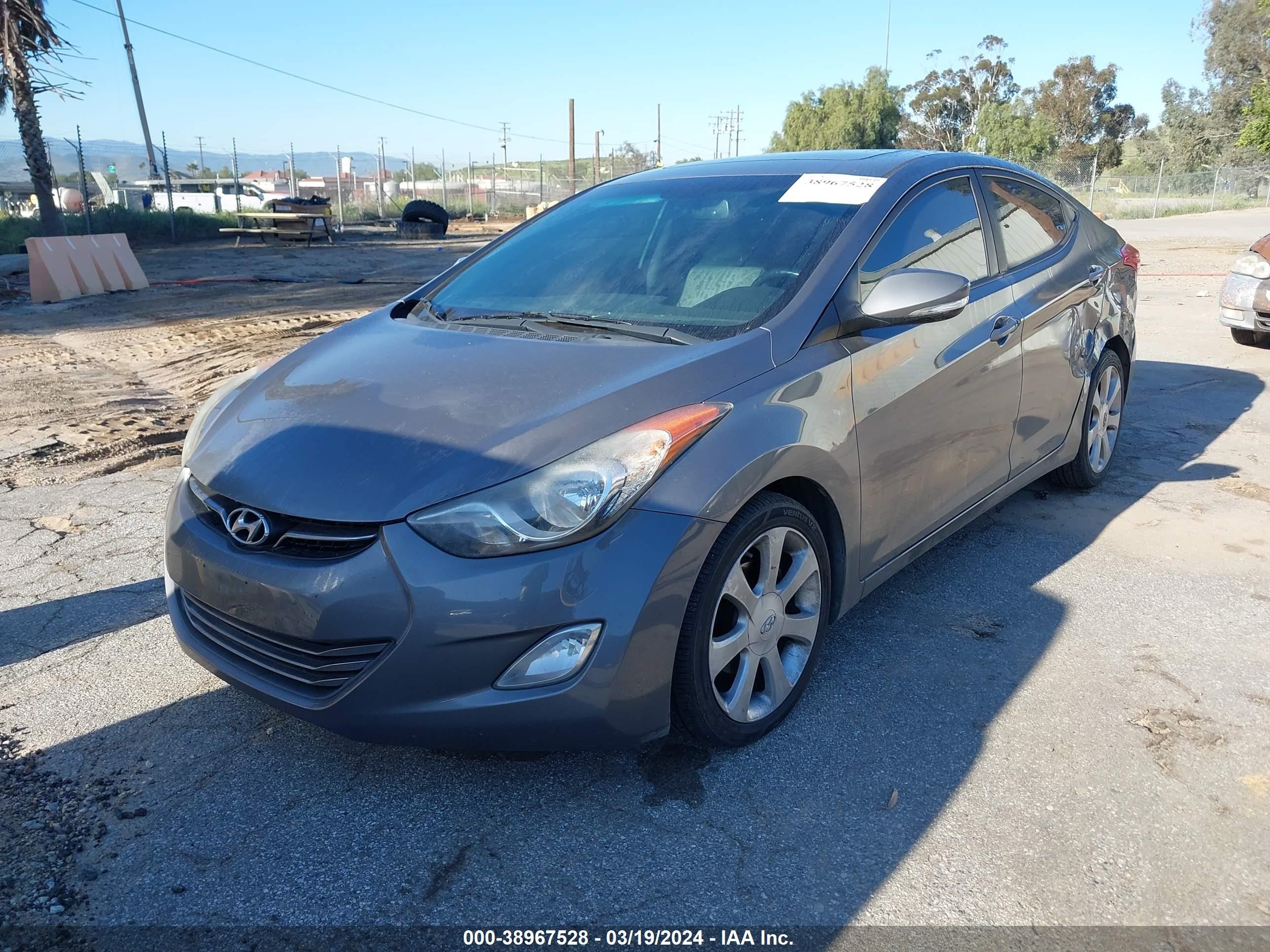 Photo 1 VIN: 5NPDH4AE2CH087953 - HYUNDAI ELANTRA 