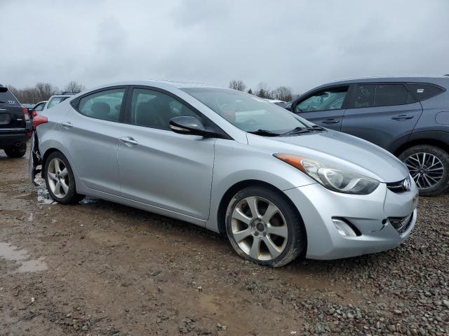 Photo 3 VIN: 5NPDH4AE2CH090416 - HYUNDAI ELANTRA 