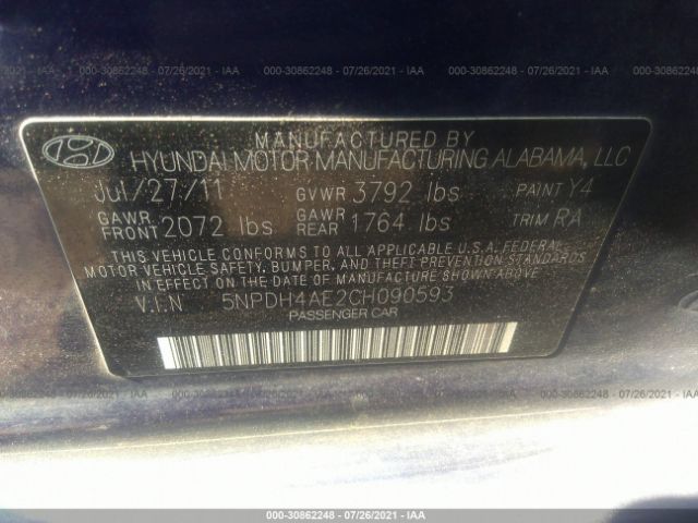 Photo 8 VIN: 5NPDH4AE2CH090593 - HYUNDAI ELANTRA 