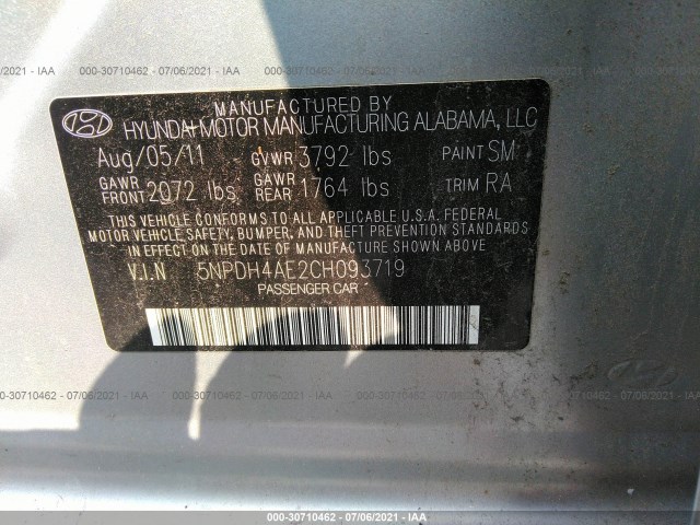 Photo 8 VIN: 5NPDH4AE2CH093719 - HYUNDAI ELANTRA 