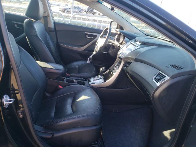 Photo 4 VIN: 5NPDH4AE2CH094742 - HYUNDAI ELANTRA GL 