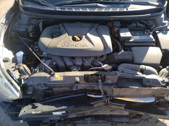 Photo 6 VIN: 5NPDH4AE2CH094742 - HYUNDAI ELANTRA GL 