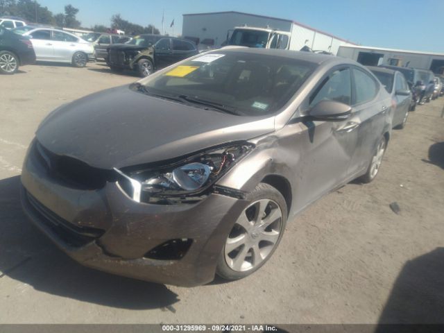 Photo 5 VIN: 5NPDH4AE2CH110504 - HYUNDAI ELANTRA 