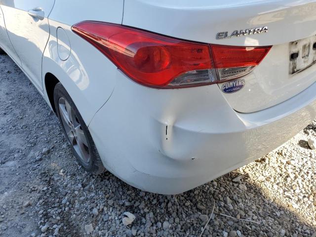 Photo 8 VIN: 5NPDH4AE2CH110695 - HYUNDAI ELANTRA GL 