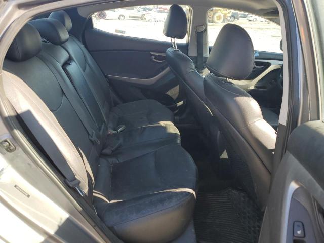 Photo 9 VIN: 5NPDH4AE2CH116481 - HYUNDAI ELANTRA GL 