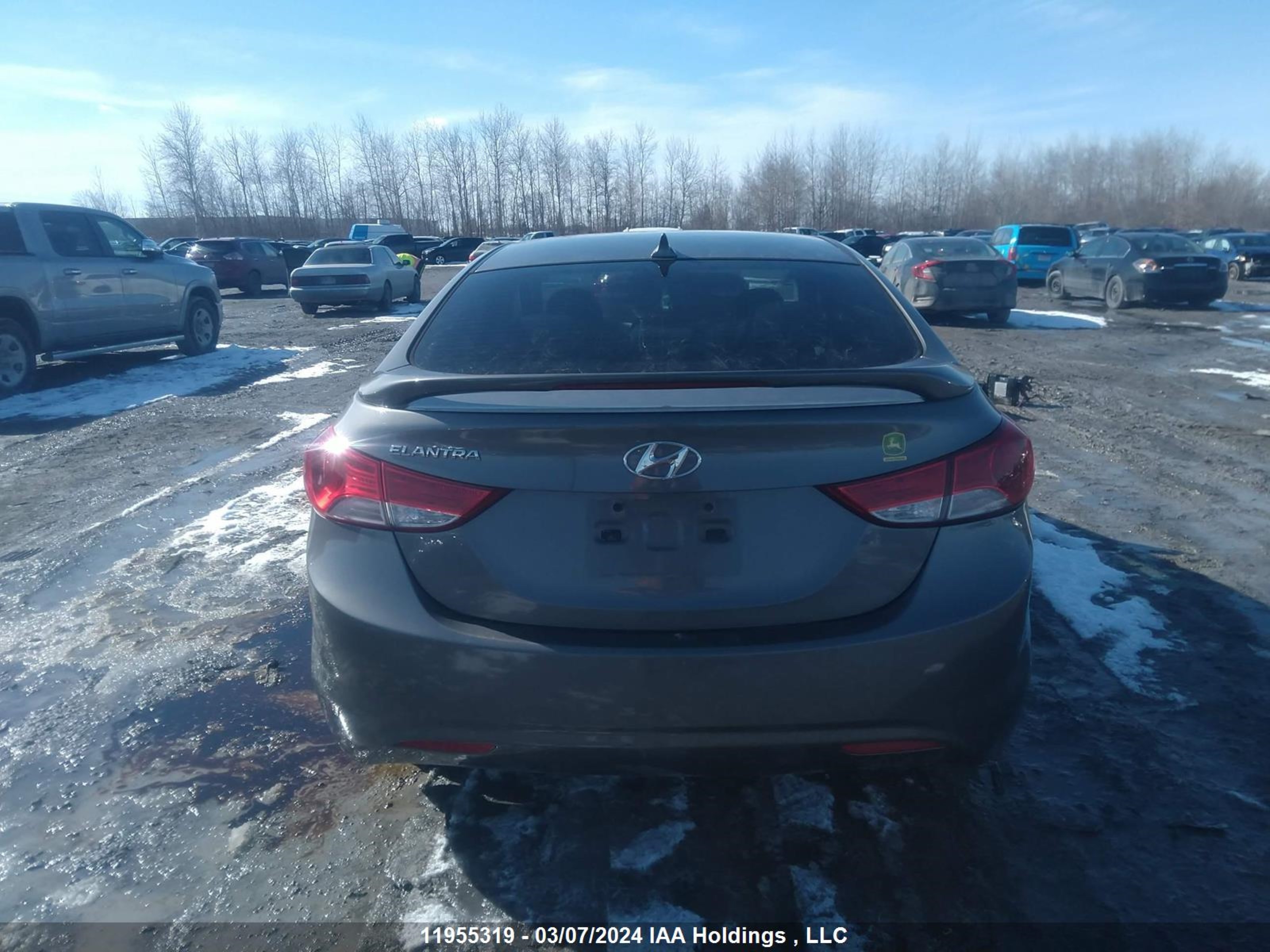 Photo 15 VIN: 5NPDH4AE2CH123575 - HYUNDAI ELANTRA 