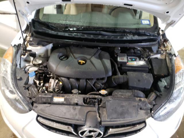 Photo 6 VIN: 5NPDH4AE2CH127447 - HYUNDAI ELANTRA GL 