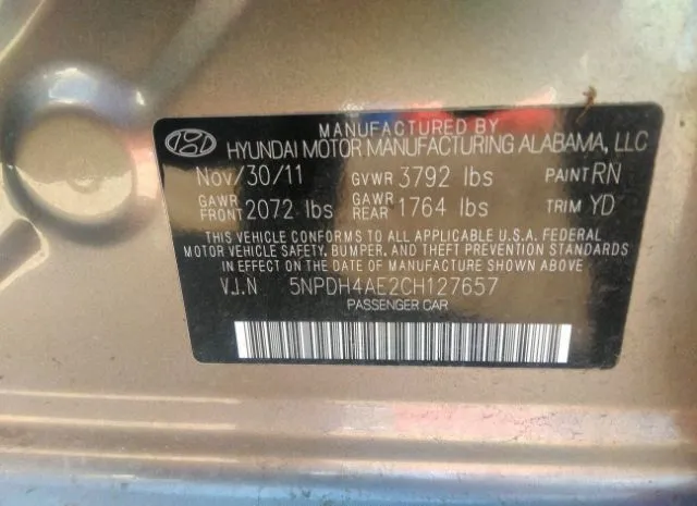 Photo 8 VIN: 5NPDH4AE2CH127657 - HYUNDAI ELANTRA 