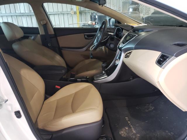 Photo 4 VIN: 5NPDH4AE2CH128212 - HYUNDAI ELANTRA GL 