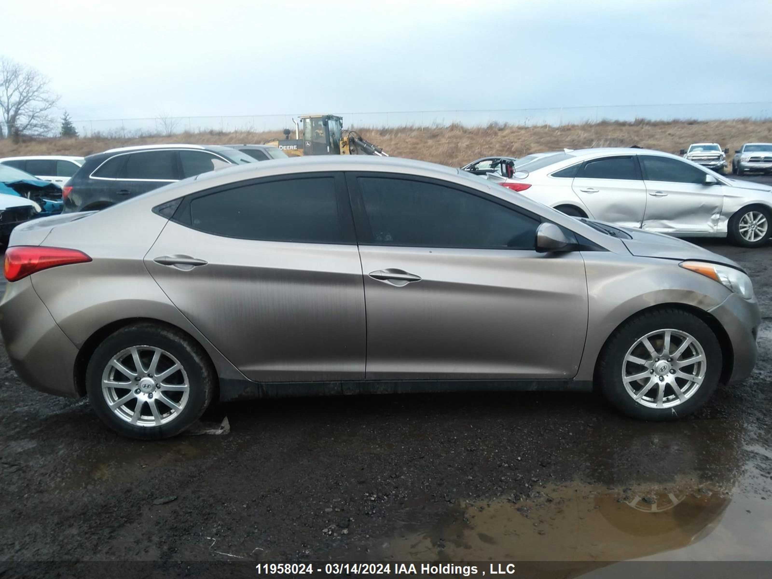 Photo 12 VIN: 5NPDH4AE2CH130414 - HYUNDAI ELANTRA 