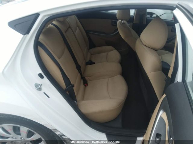 Photo 7 VIN: 5NPDH4AE2CH134205 - HYUNDAI ELANTRA 