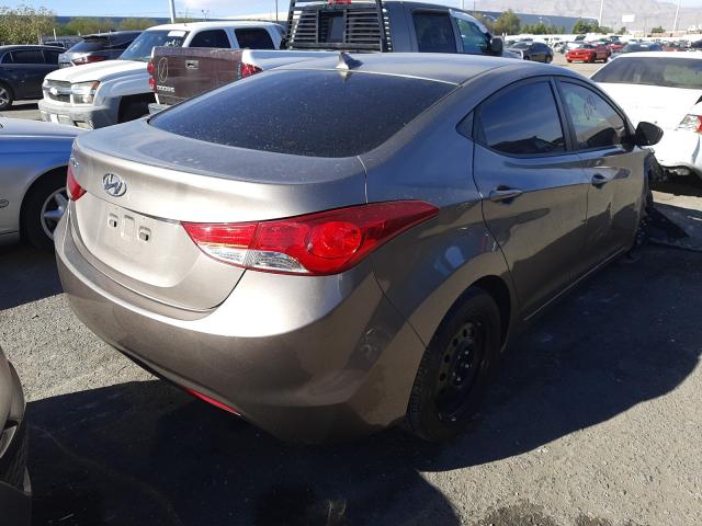 Photo 3 VIN: 5NPDH4AE2CH139386 - HYUNDAI ELANTRA GL 