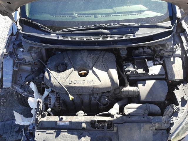 Photo 6 VIN: 5NPDH4AE2CH139386 - HYUNDAI ELANTRA GL 