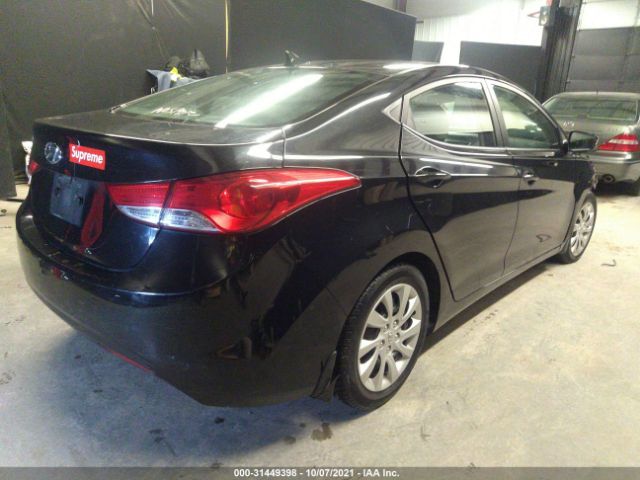 Photo 3 VIN: 5NPDH4AE2CH144202 - HYUNDAI ELANTRA 