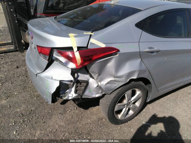 Photo 5 VIN: 5NPDH4AE2DH152169 - HYUNDAI ELANTRA 