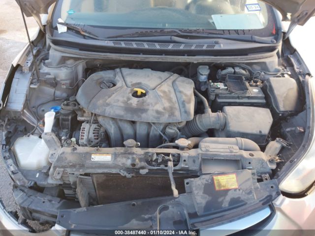 Photo 9 VIN: 5NPDH4AE2DH152866 - HYUNDAI ELANTRA 