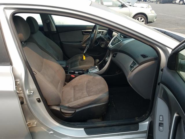 Photo 4 VIN: 5NPDH4AE2DH161258 - HYUNDAI ELANTRA GL 