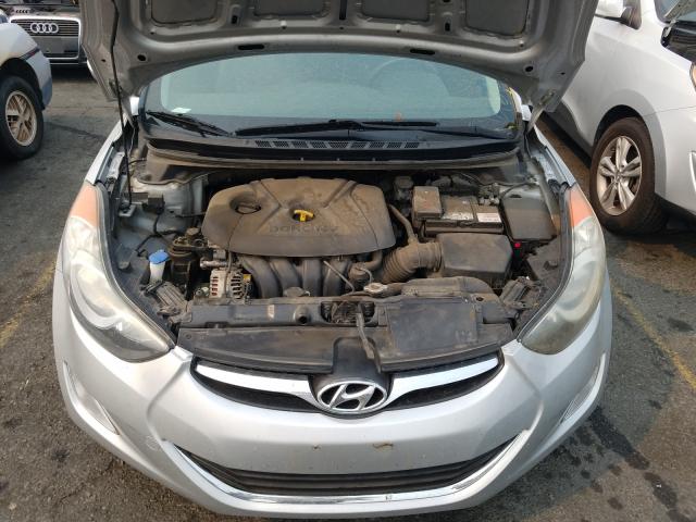 Photo 6 VIN: 5NPDH4AE2DH161258 - HYUNDAI ELANTRA GL 